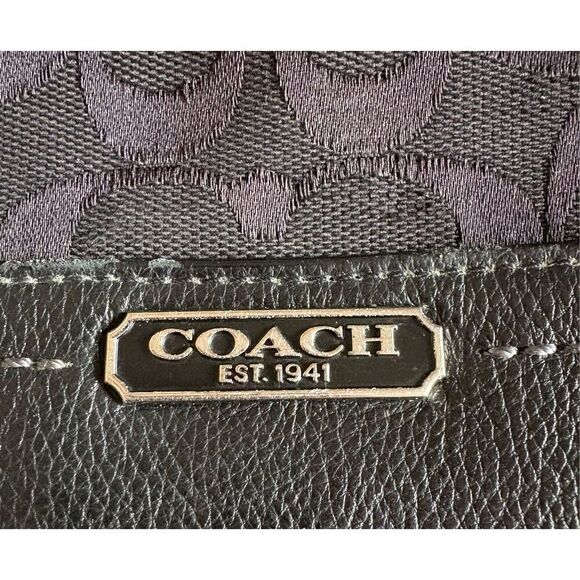 COACH - EUC Park Signature C Black Hobo with Leather Trim & Strap. BEAUTIFUL! - Picture 6 of 16